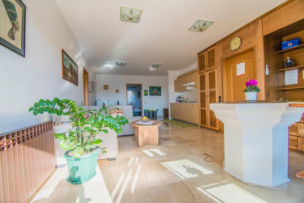 Apartments Grand & Plav In Krk Krk Town Kültér fotó