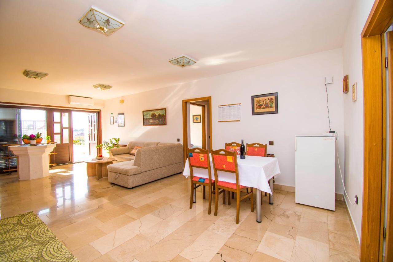 Apartments Grand & Plav In Krk Krk Town Kültér fotó