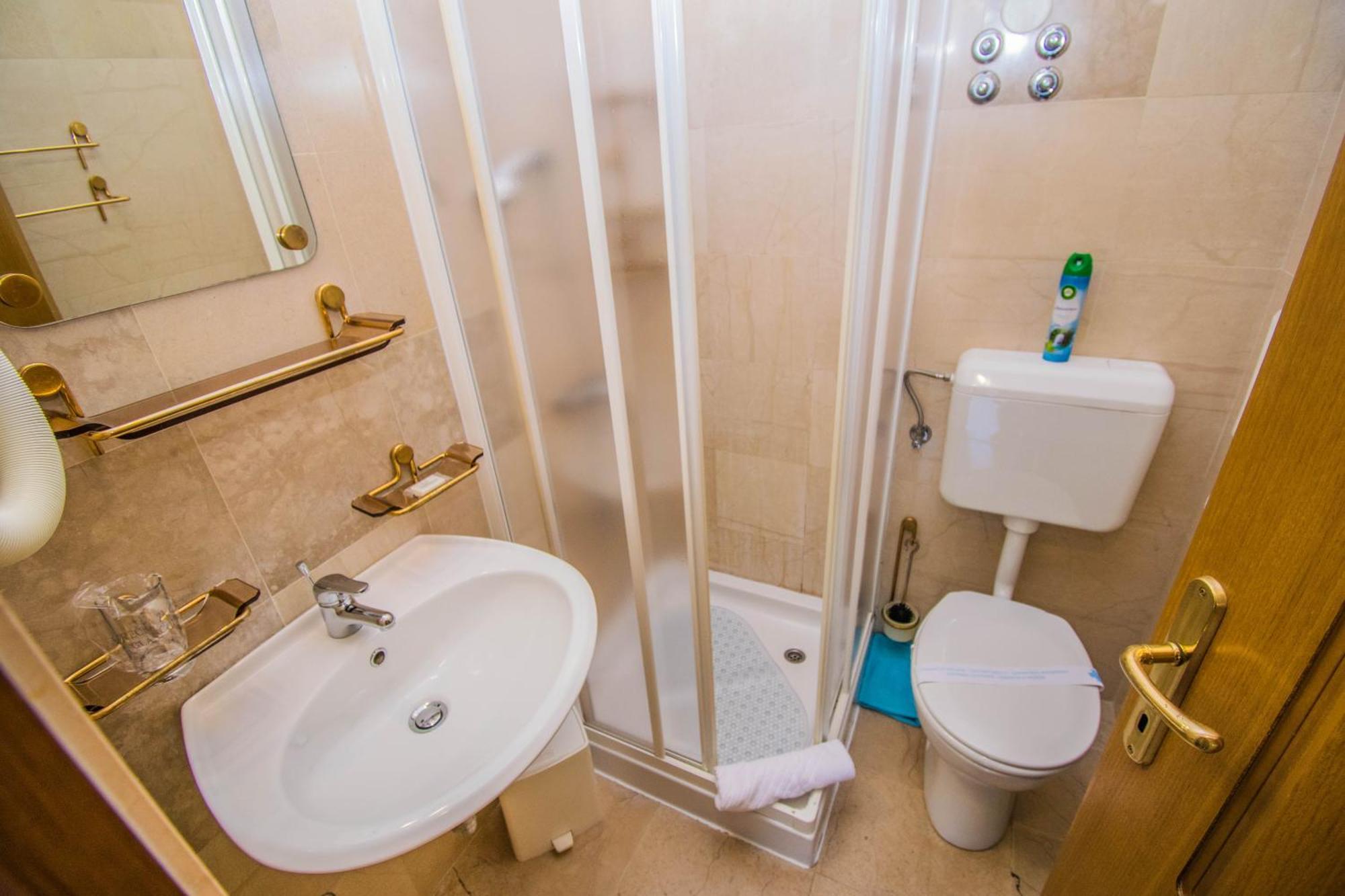 Apartments Grand & Plav In Krk Krk Town Kültér fotó